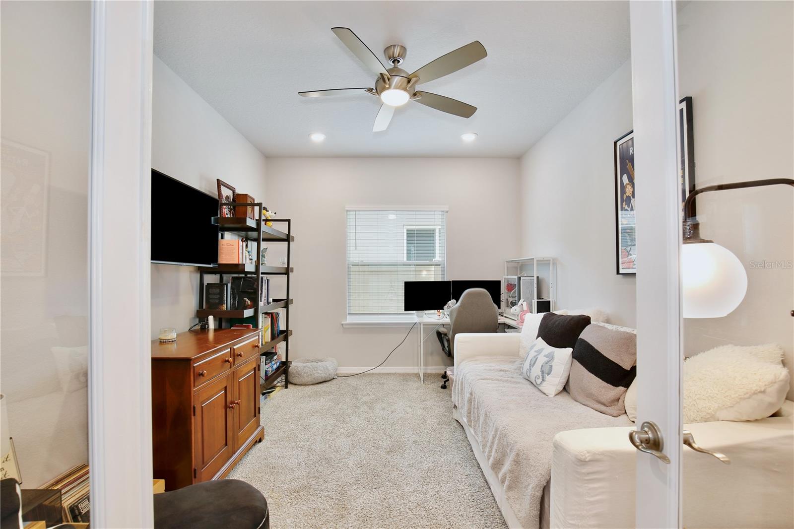 JOHNS LAKE LNDG PH 4 - Residential