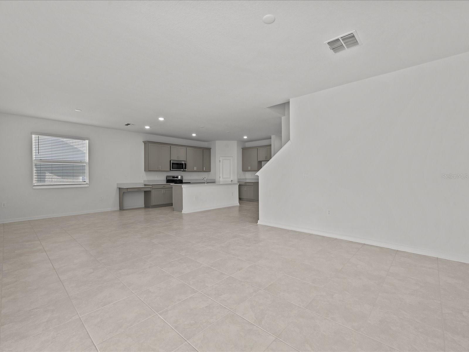 WELLNESS RDG PH 1-B - Residential Lease
