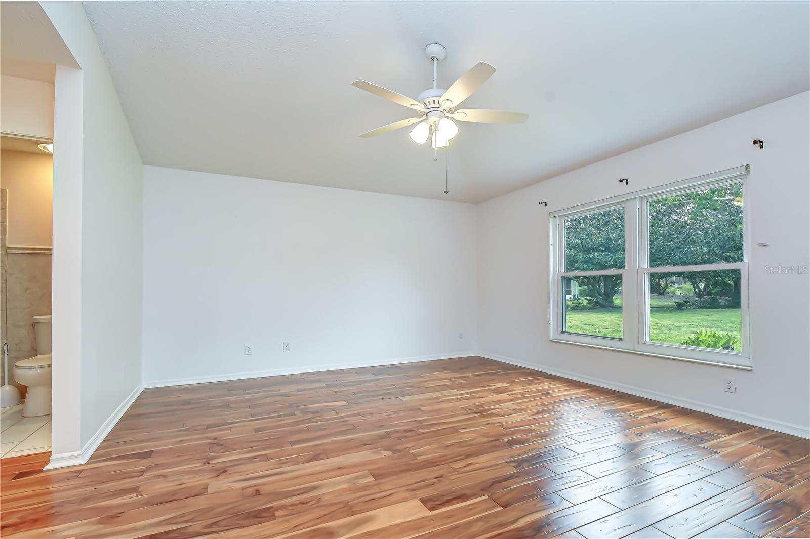 MANCHESTER IV CONDO - Residential