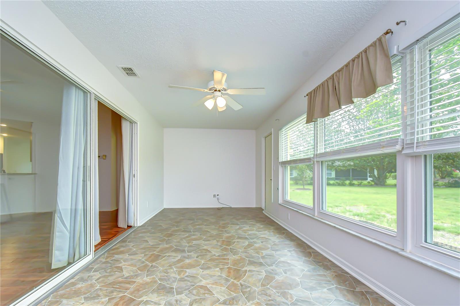 MANCHESTER IV CONDO - Residential