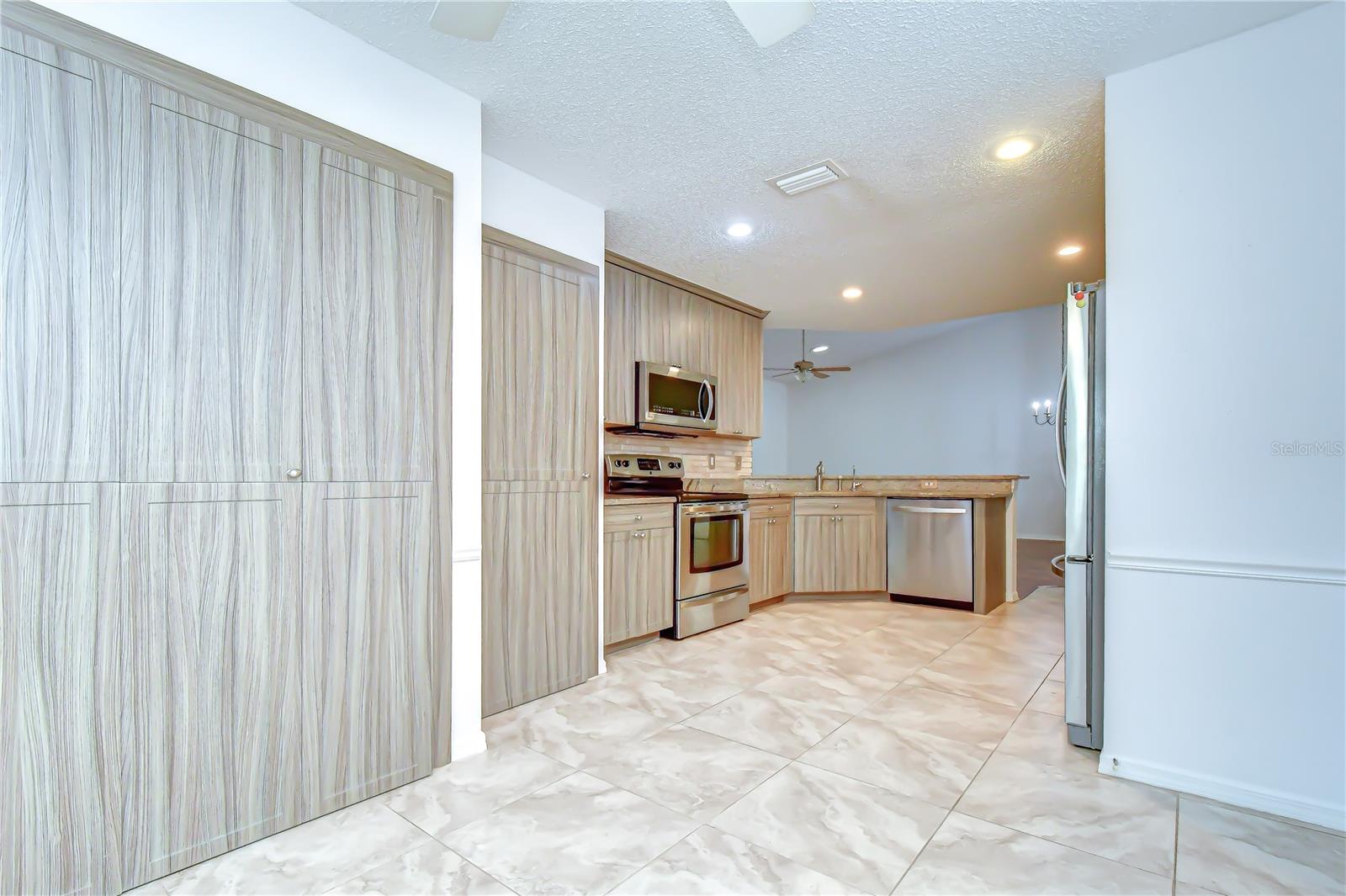 MANCHESTER IV CONDO - Residential