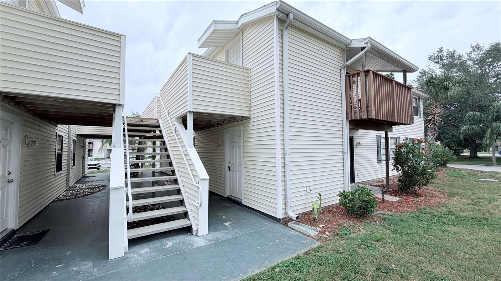 GARDENS OF FOREST LAKES CONDO THE - Residential