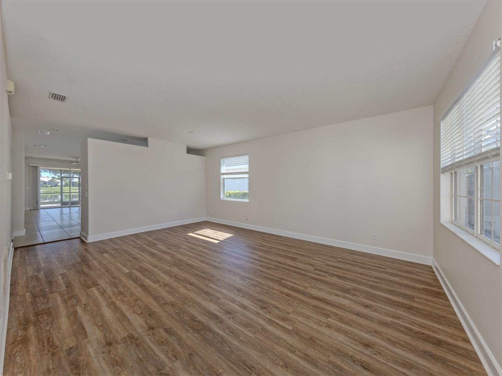 STONEYBROOK AT VENICE - Residential