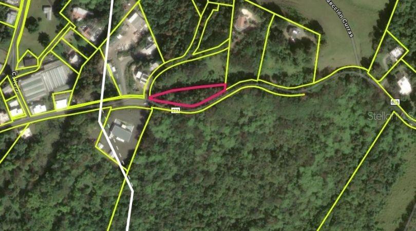 Approximately 0.41 acres (1,343.8 m²) of vacant land located on PR-633, Barrio Barahona, Morovis, Puerto Rico. The property is situated in a rural setting with convenient access to main roads and has no existing structures.

The property is classified as SREP-A and is located within an APE-ZC (Special Planning Area – Karst Zone). Any future development is subject to applicable regulations and the required governmental permits and approvals.

Property is being sold As-Is.