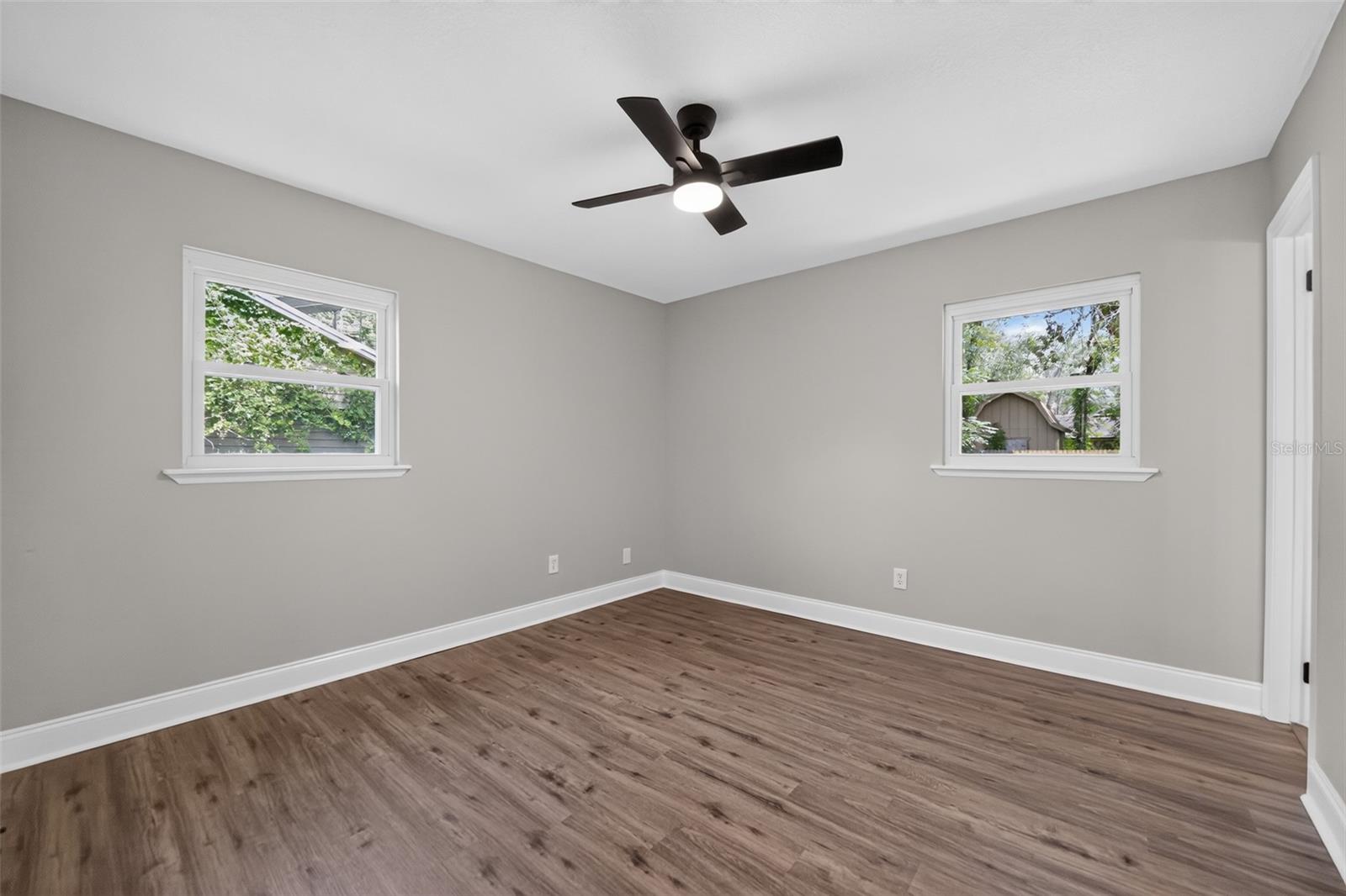 LONGWOOD PARK - Residential