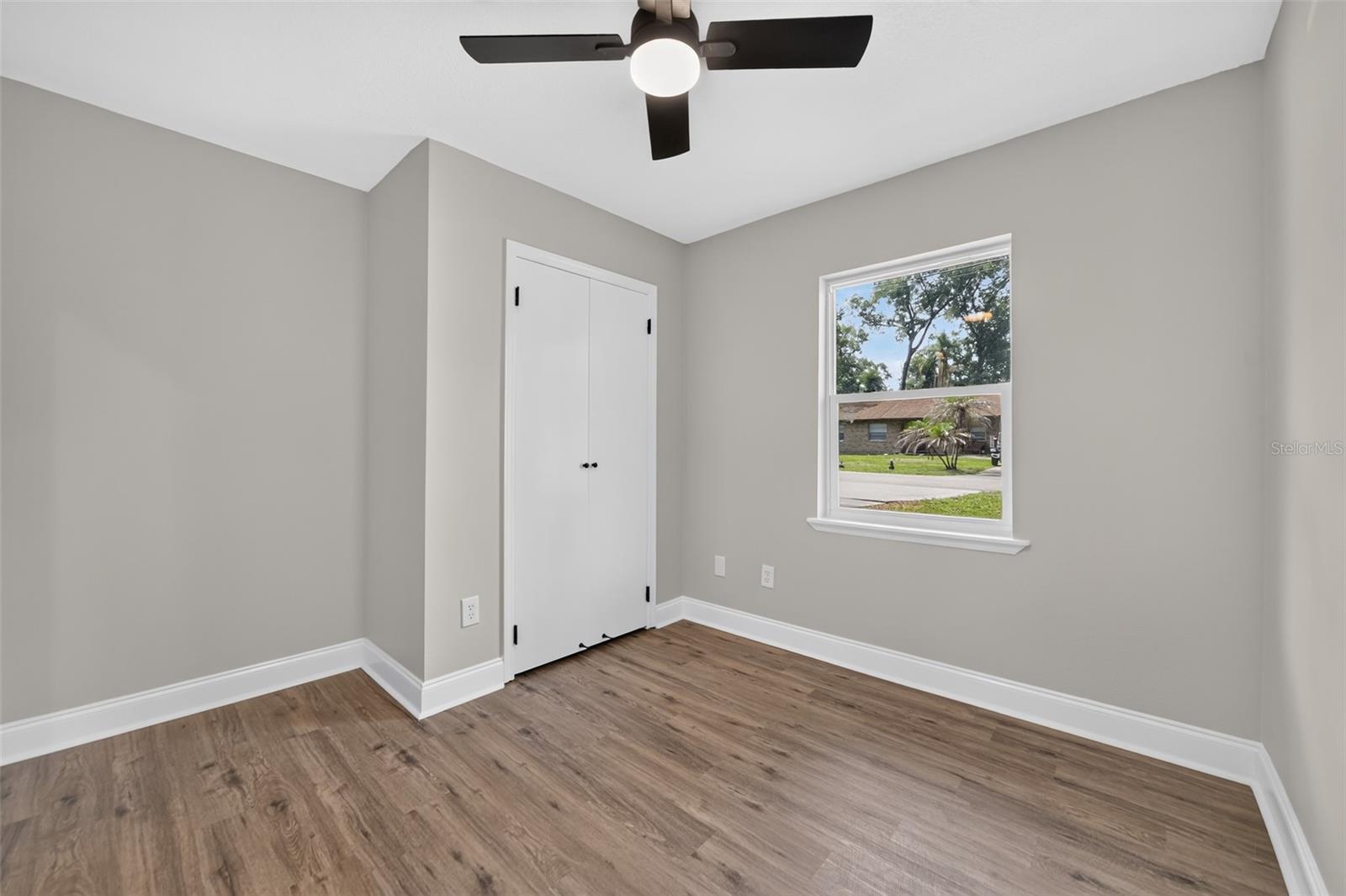 LONGWOOD PARK - Residential