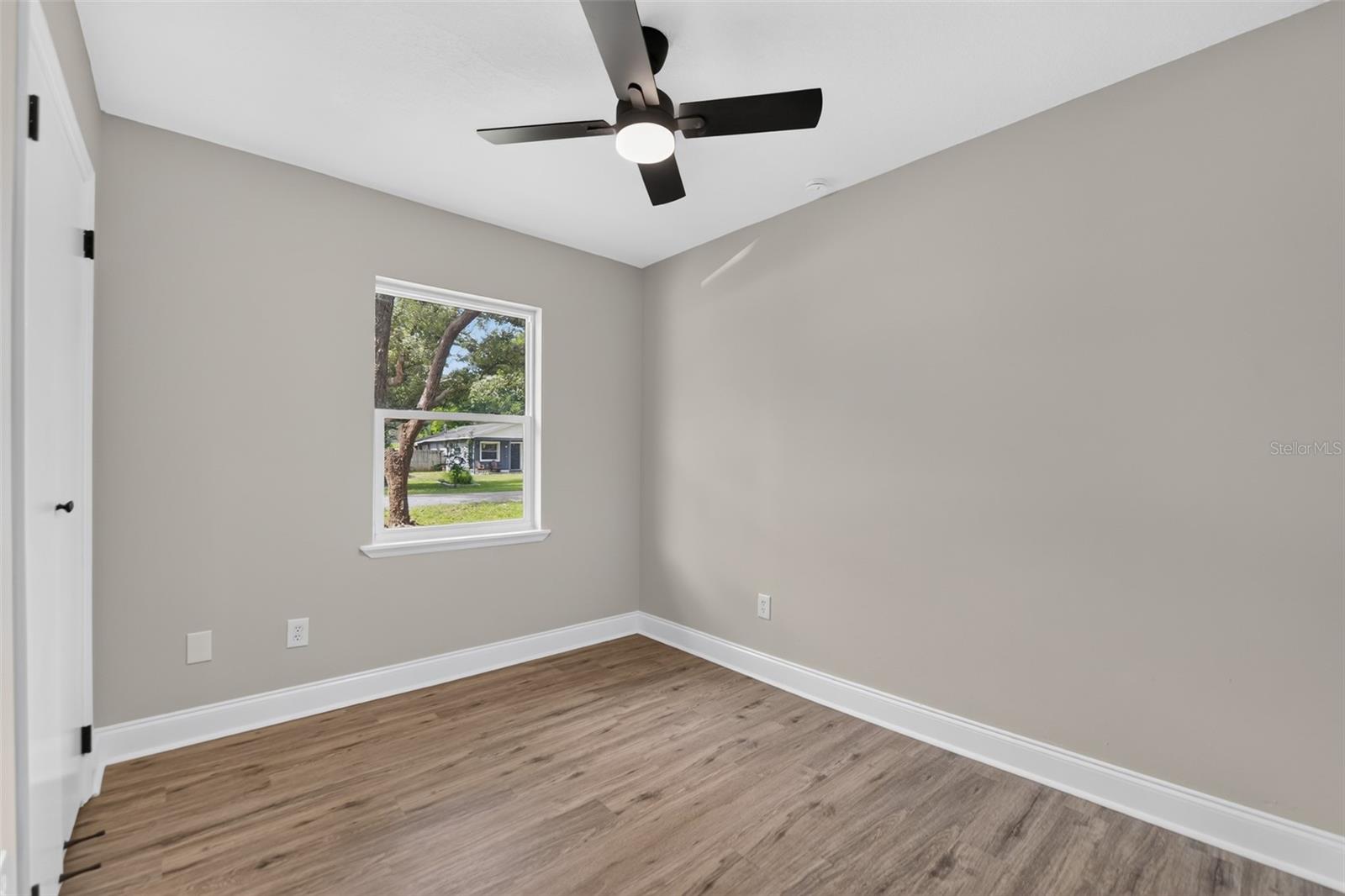 LONGWOOD PARK - Residential