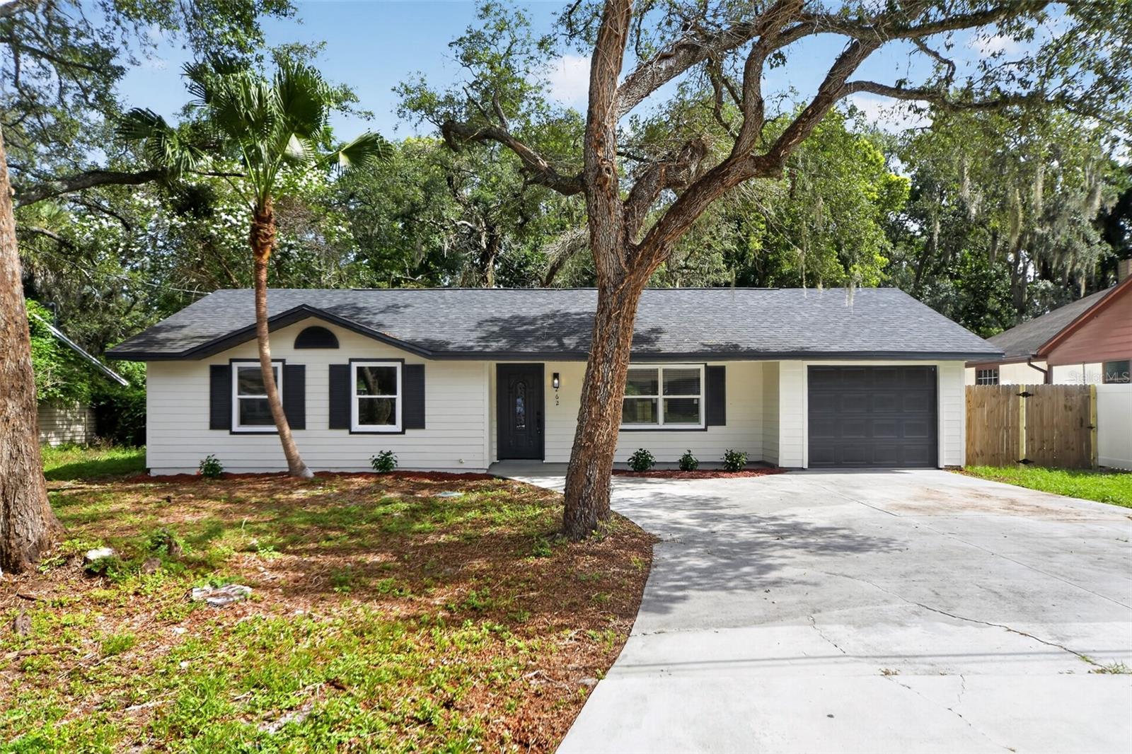 LONGWOOD PARK - Residential