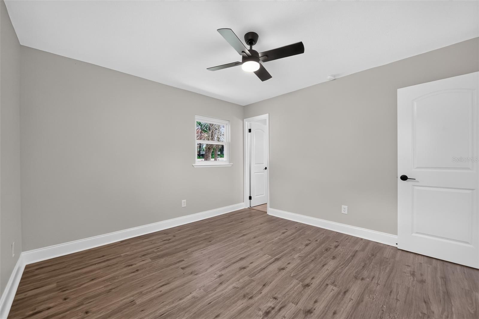 LONGWOOD PARK - Residential