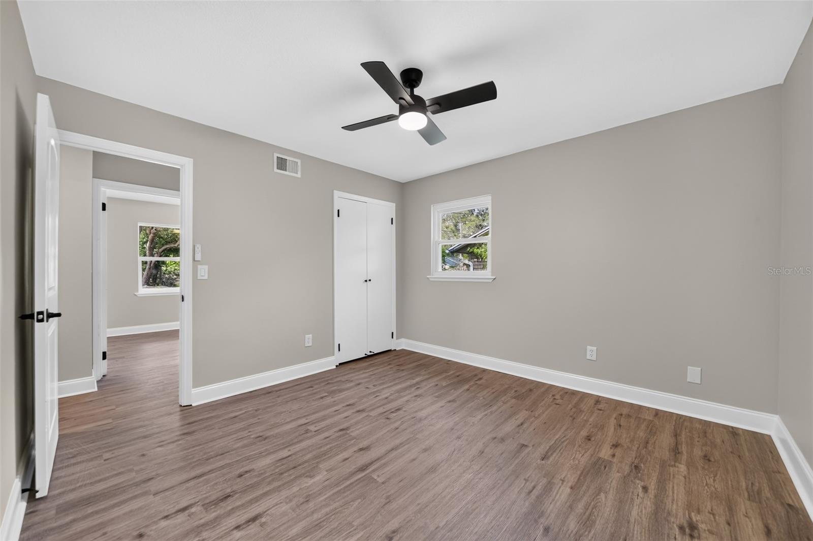 LONGWOOD PARK - Residential