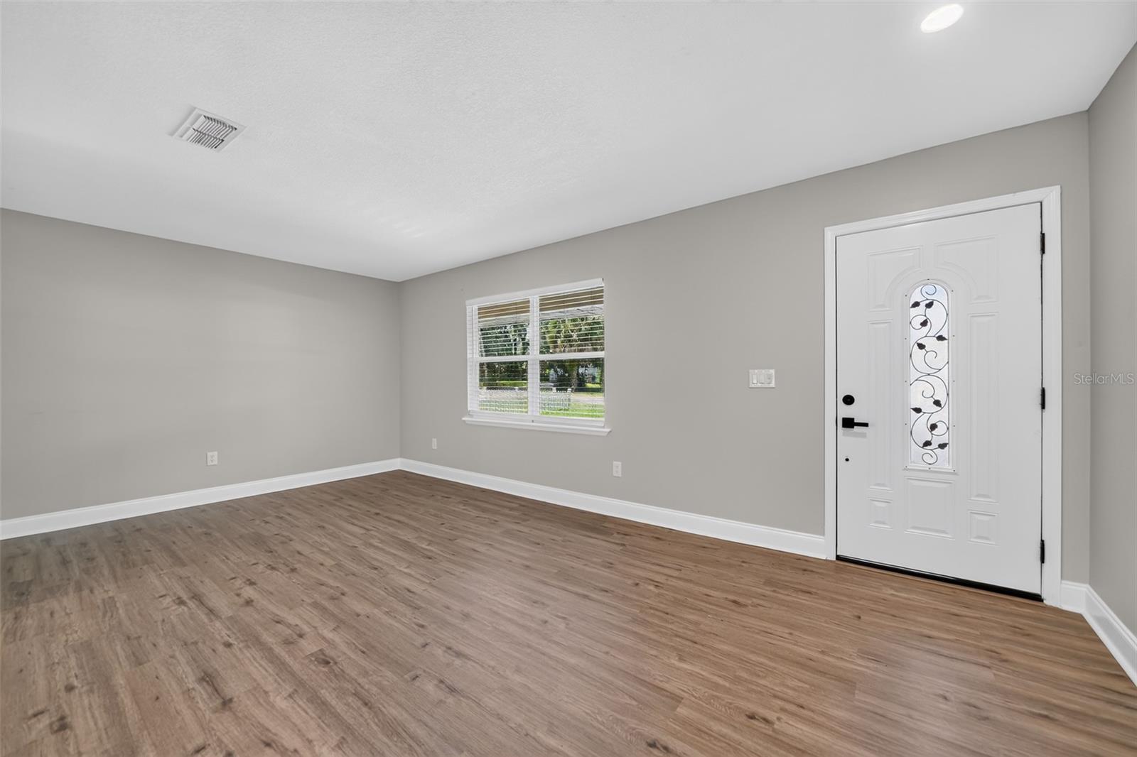 LONGWOOD PARK - Residential