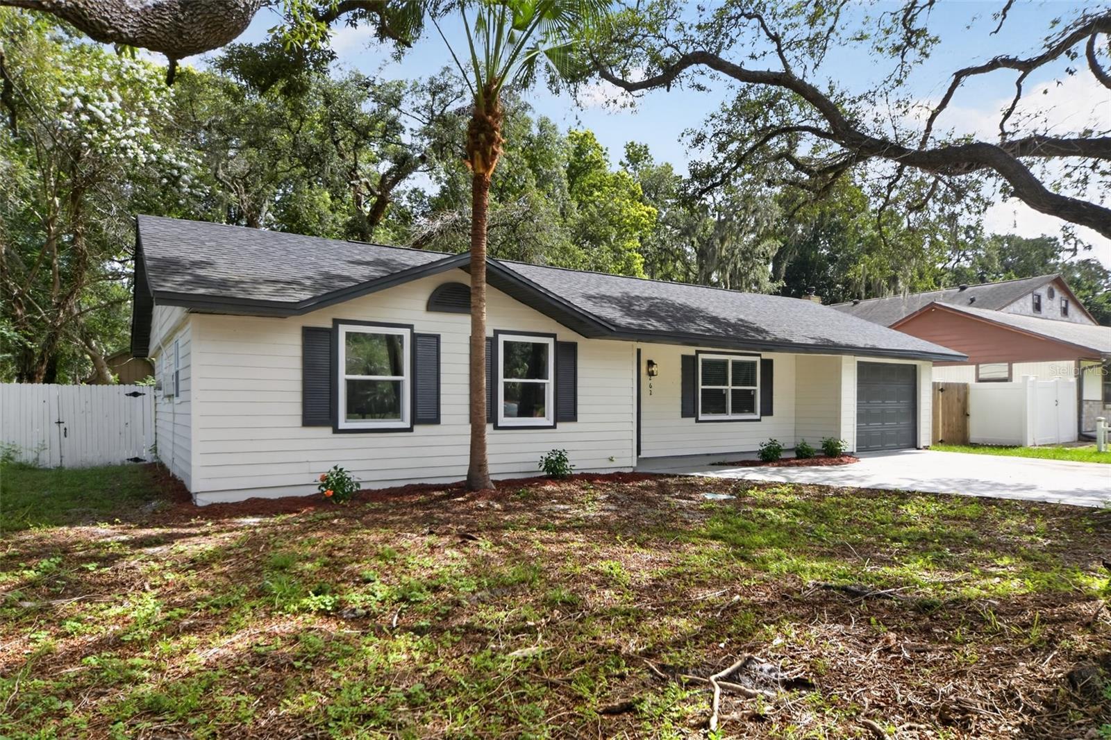 LONGWOOD PARK - Residential