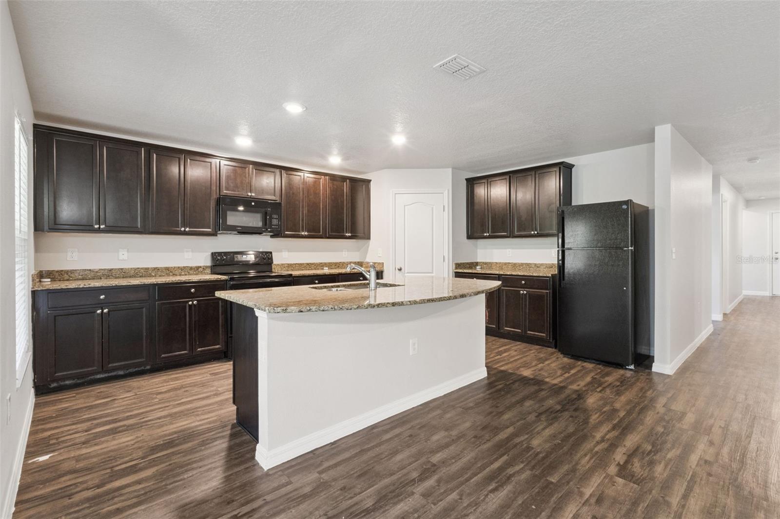 MASCOTTE LAKE JACKSON RIDGE PH 02 - Residential