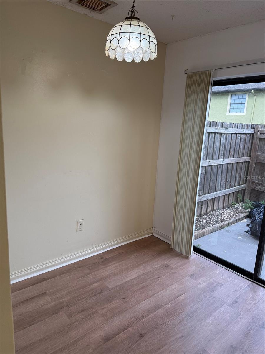 HIDDEN OAKS CONDO PH 09 - Residential