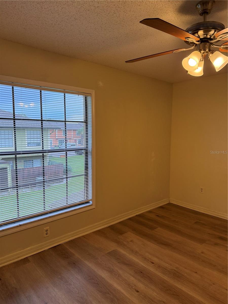 HIDDEN OAKS CONDO PH 09 - Residential