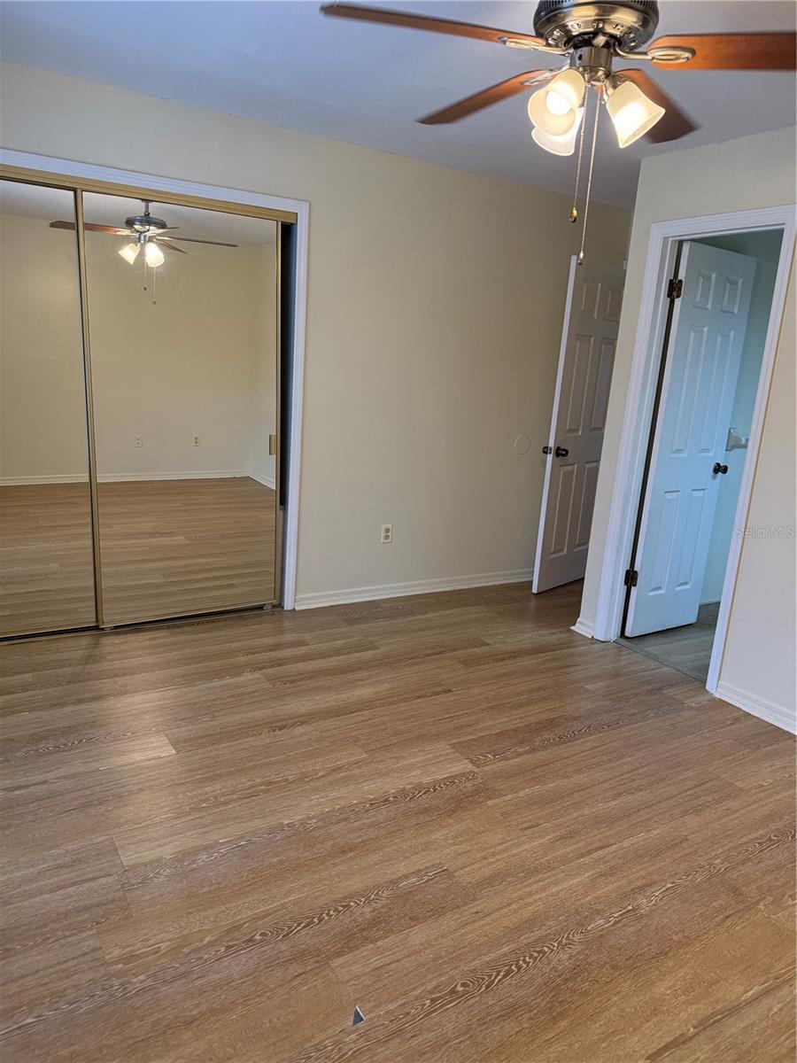 HIDDEN OAKS CONDO PH 09 - Residential
