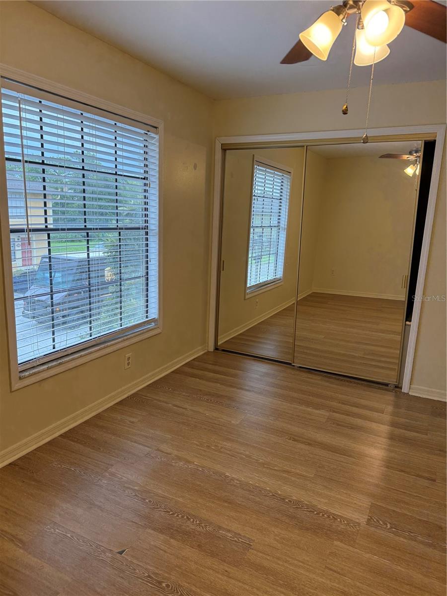 HIDDEN OAKS CONDO PH 09 - Residential