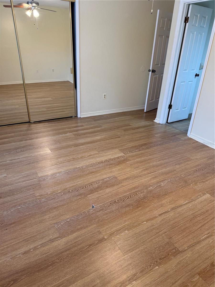 HIDDEN OAKS CONDO PH 09 - Residential