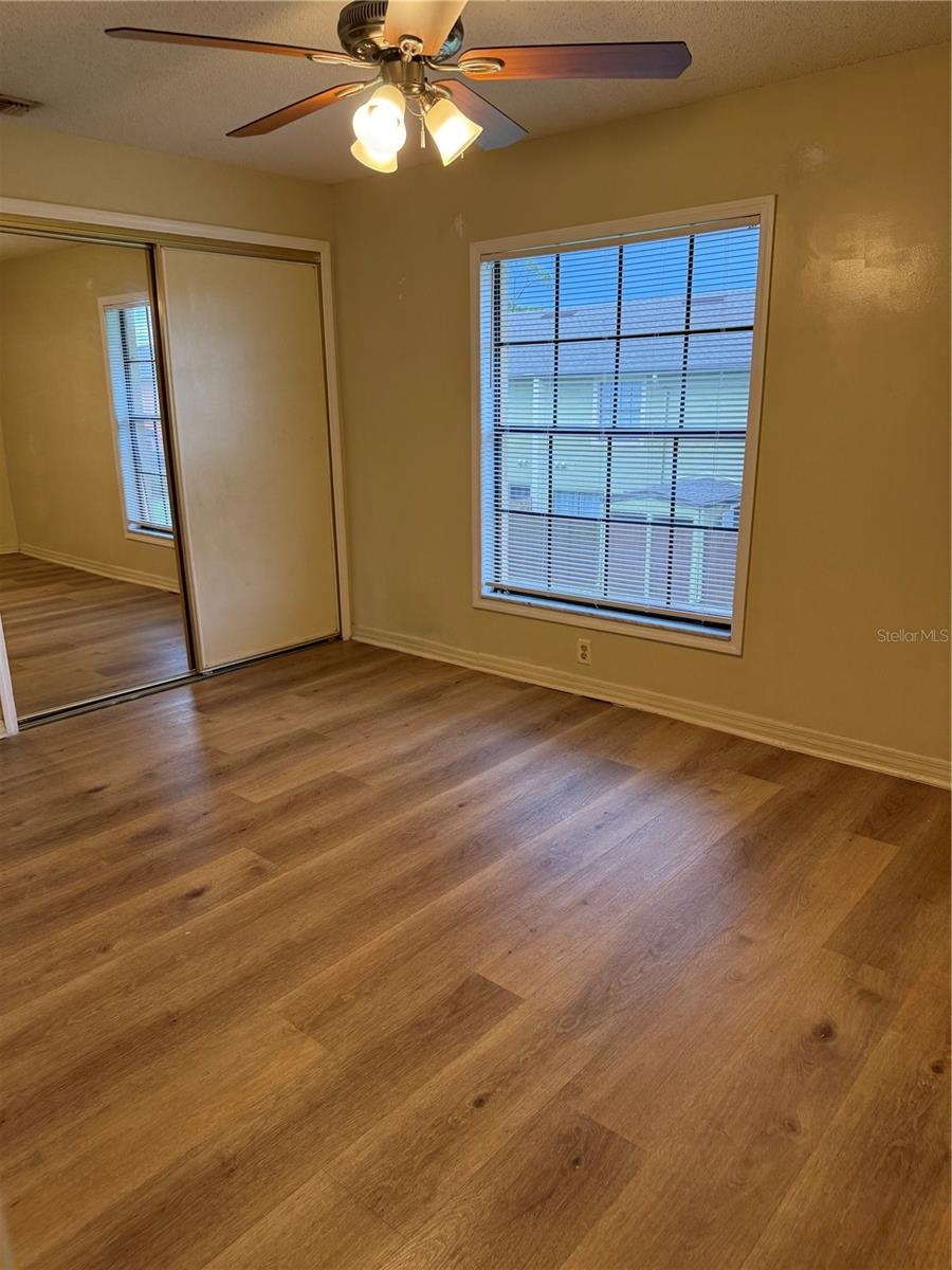 HIDDEN OAKS CONDO PH 09 - Residential