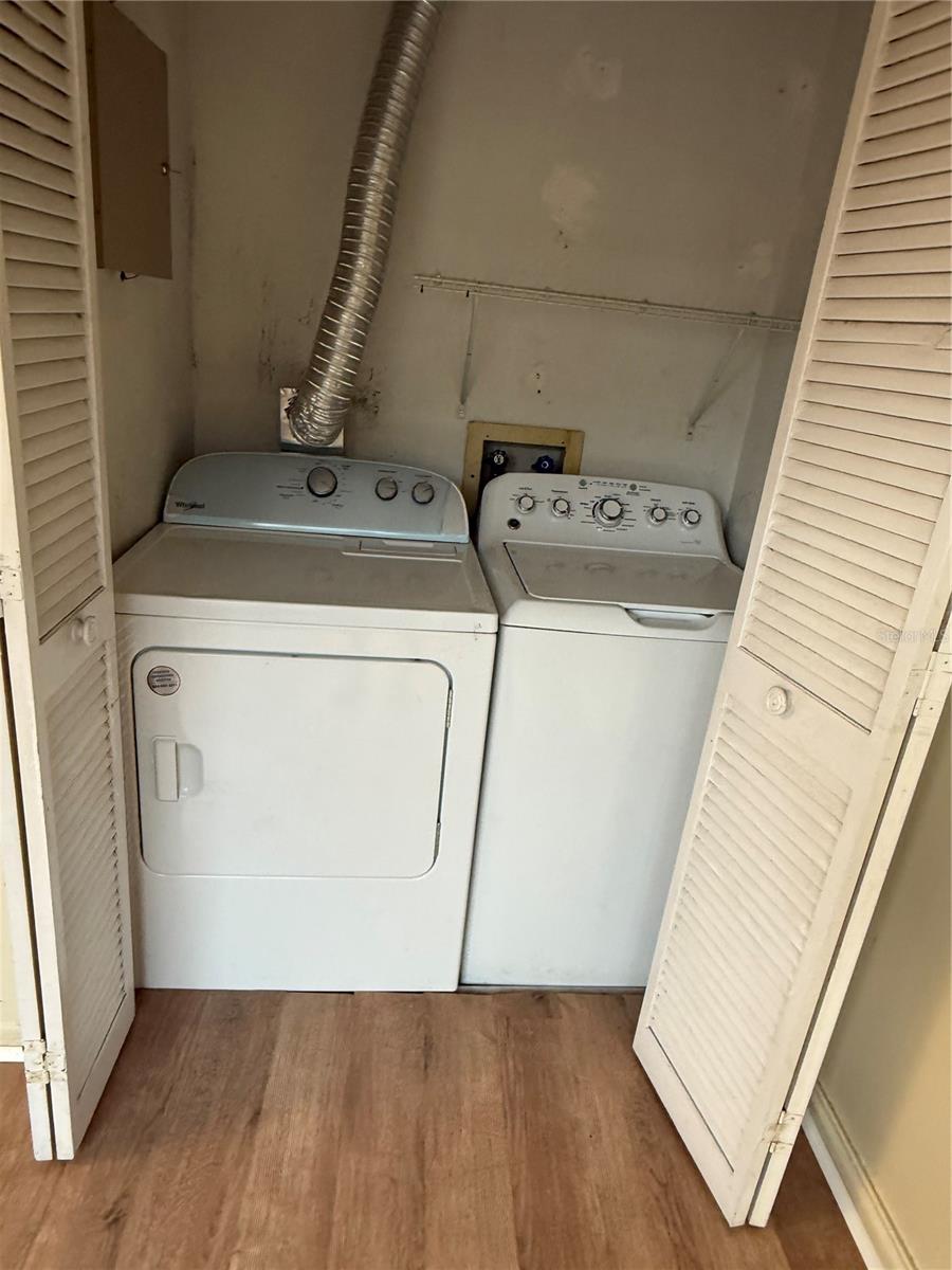HIDDEN OAKS CONDO PH 09 - Residential