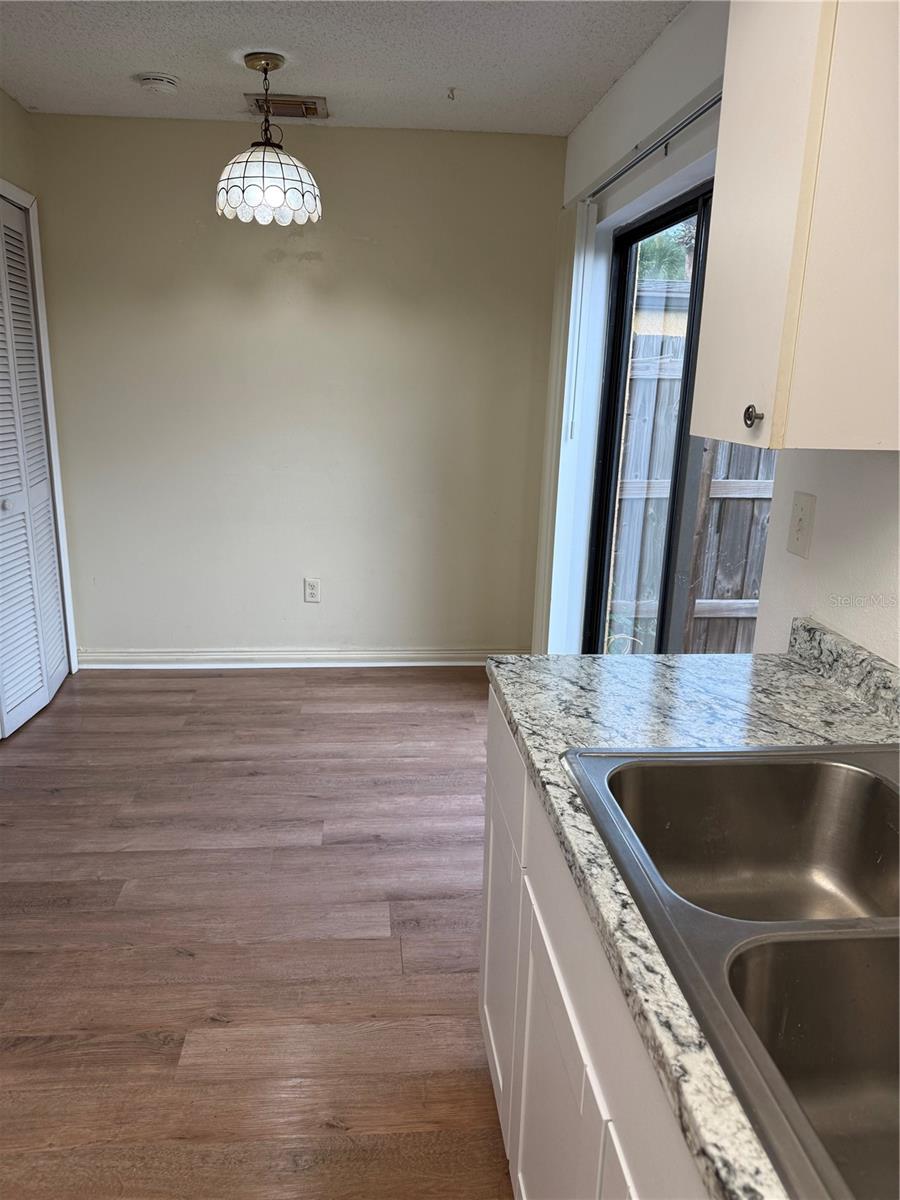 HIDDEN OAKS CONDO PH 09 - Residential