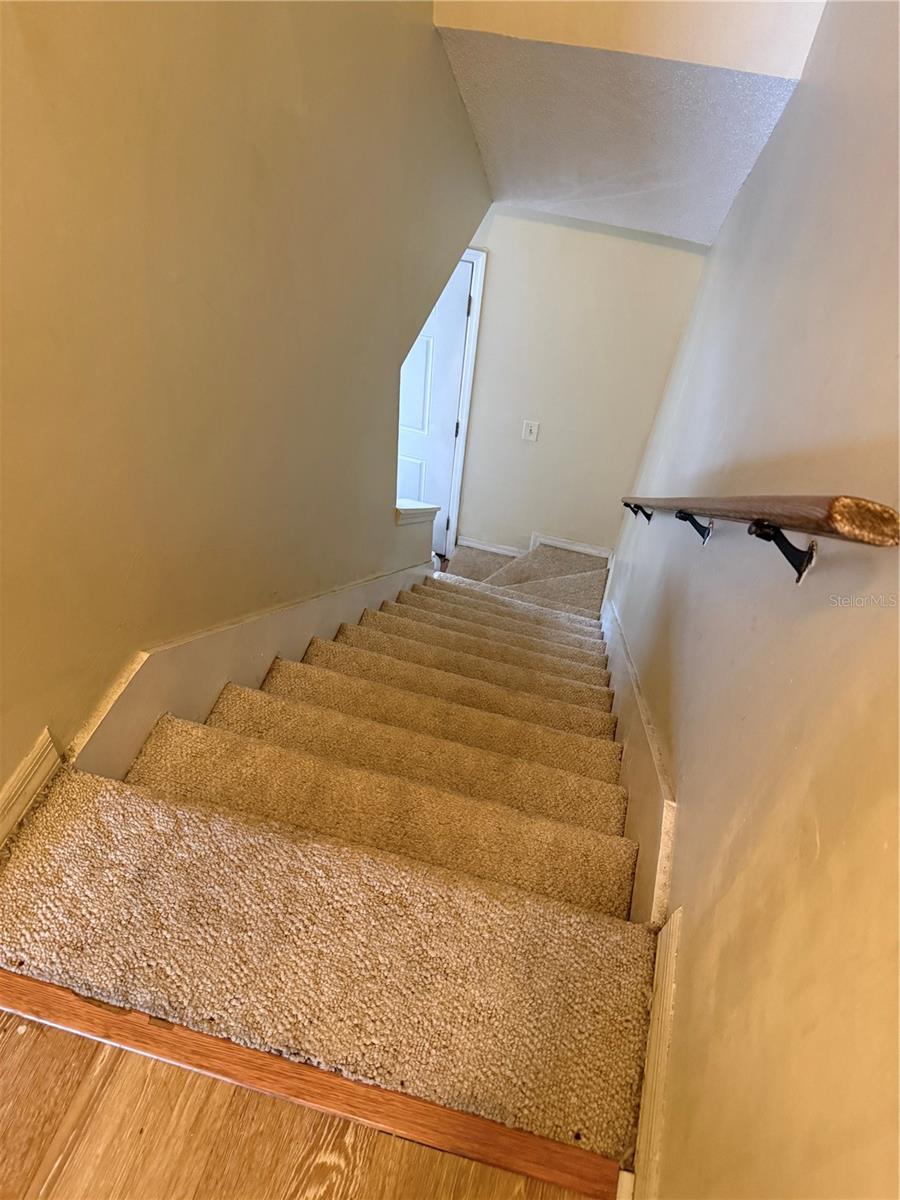 HIDDEN OAKS CONDO PH 09 - Residential