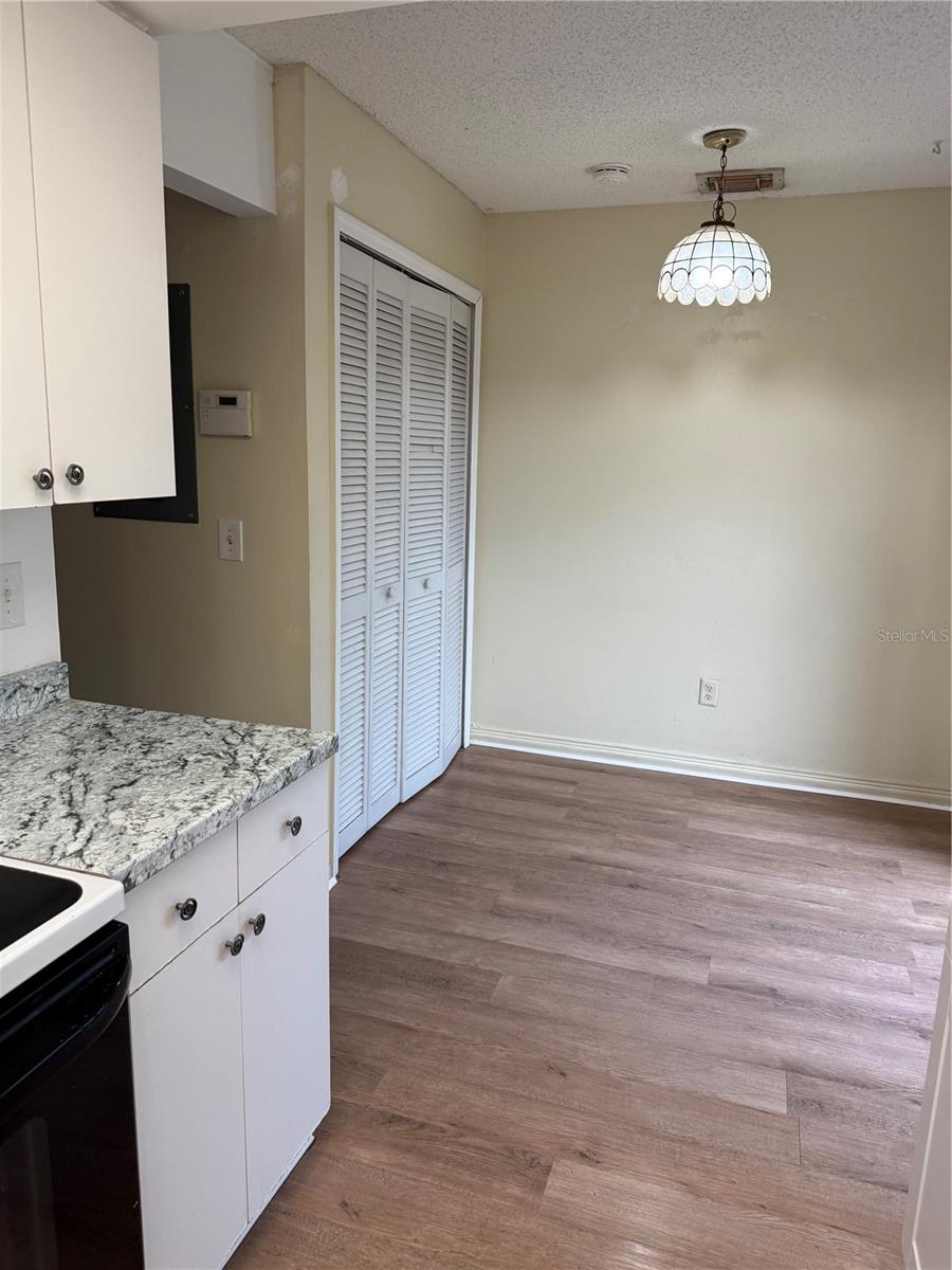 HIDDEN OAKS CONDO PH 09 - Residential