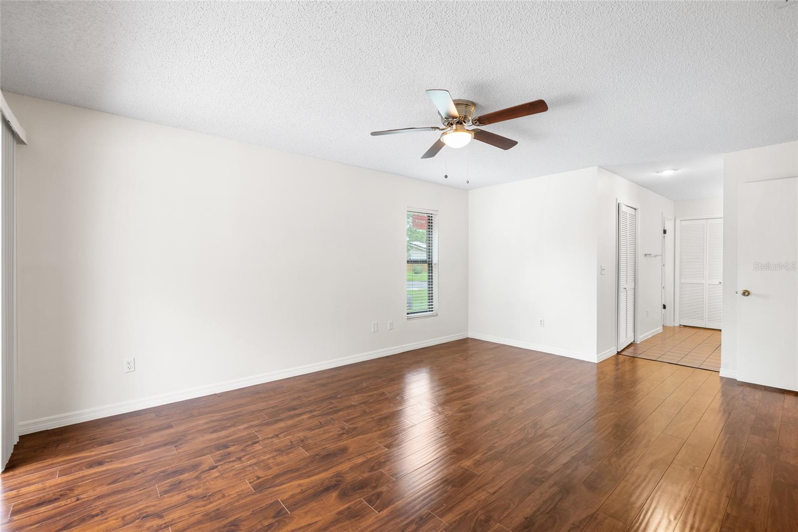 VILLAGE IX OF CARROLLWOOD VILL - Residential