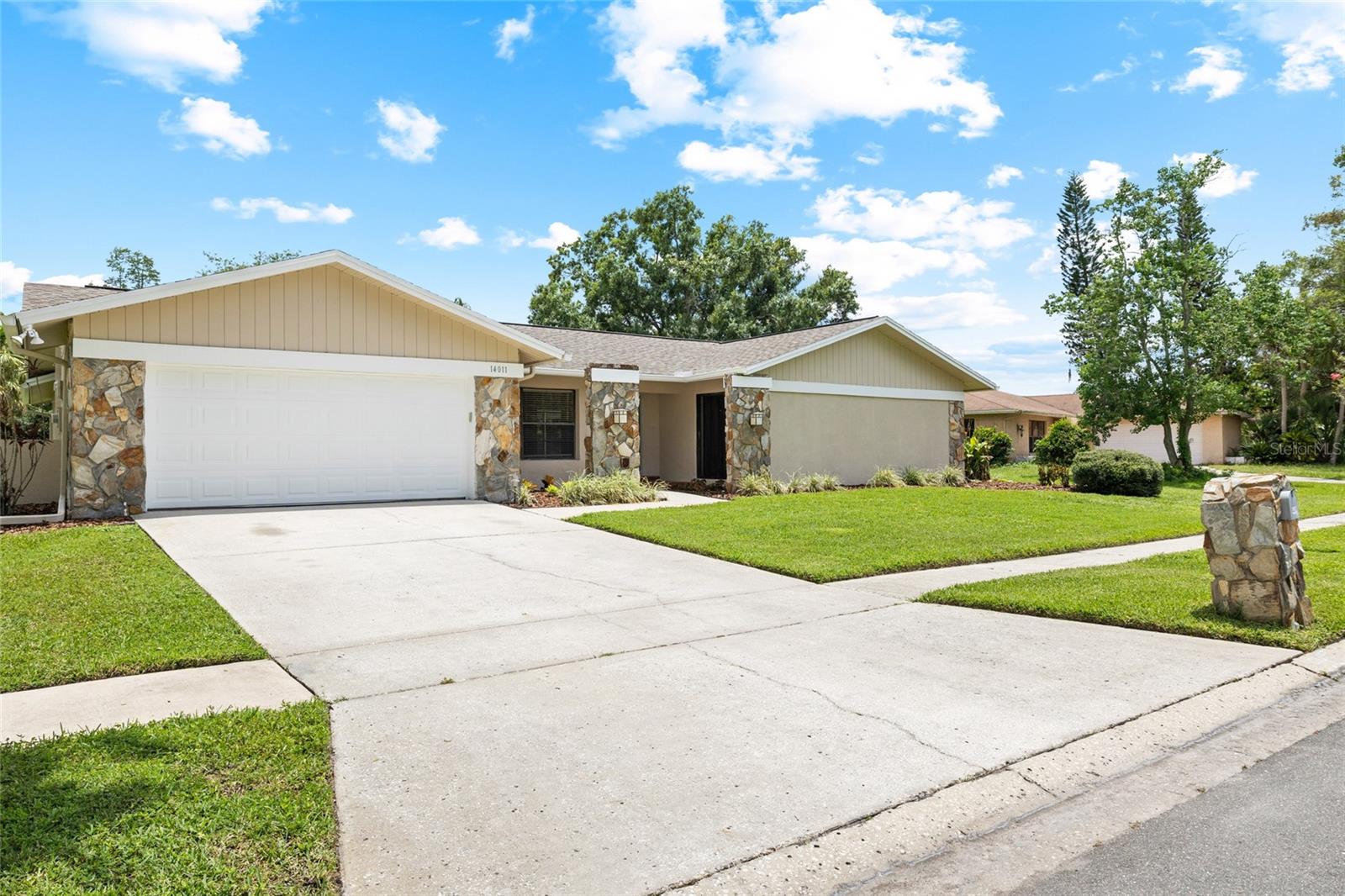 VILLAGE IX OF CARROLLWOOD VILL - Residential
