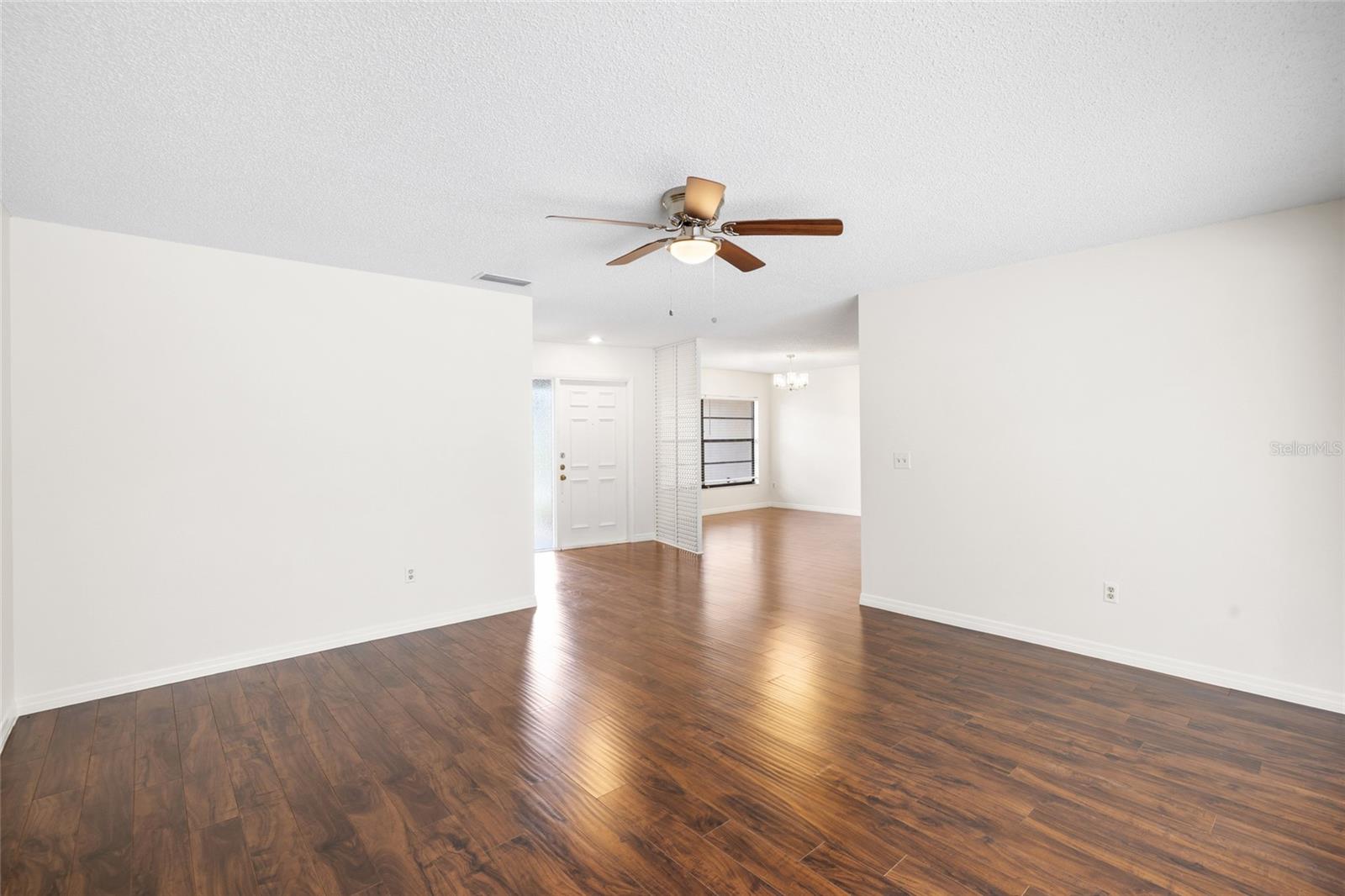 VILLAGE IX OF CARROLLWOOD VILL - Residential