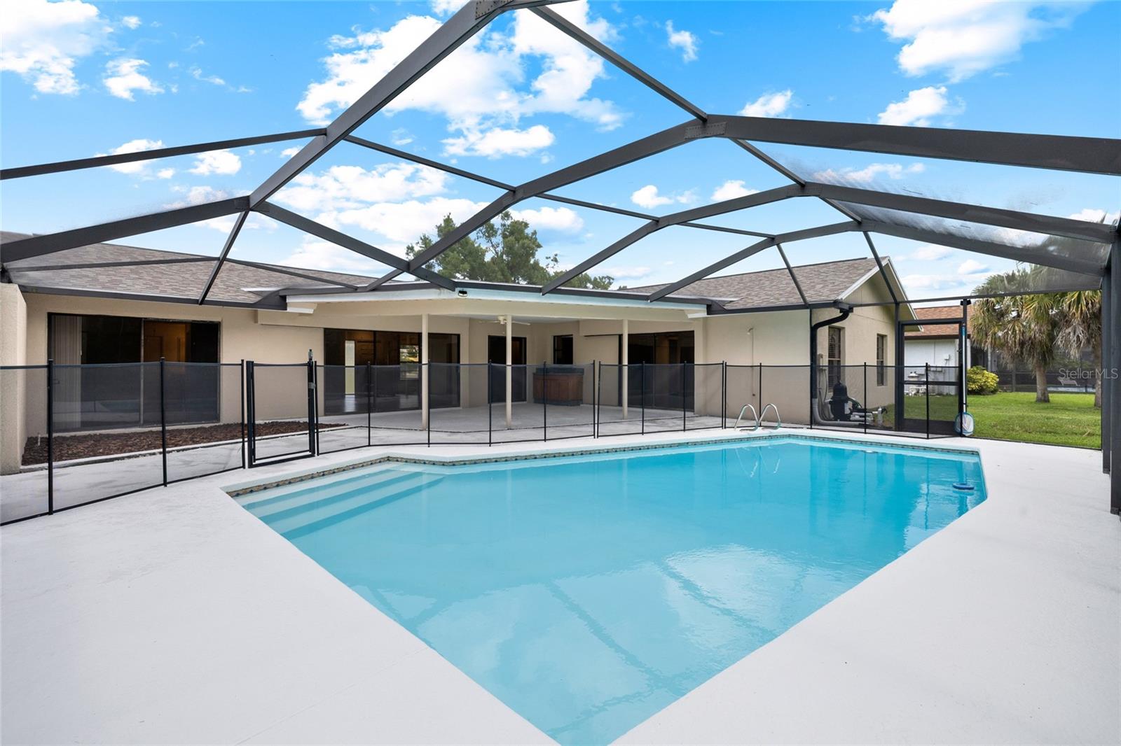 VILLAGE IX OF CARROLLWOOD VILL - Residential