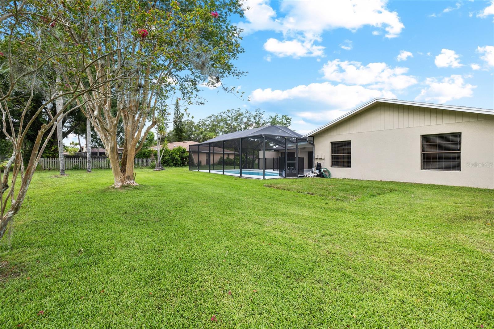 VILLAGE IX OF CARROLLWOOD VILL - Residential