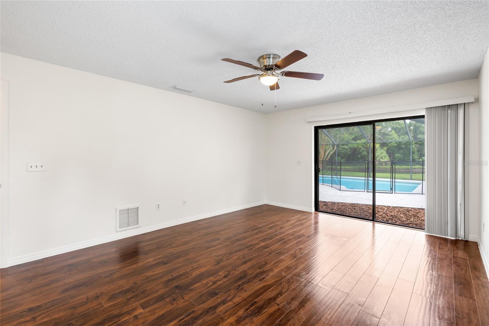 VILLAGE IX OF CARROLLWOOD VILL - Residential