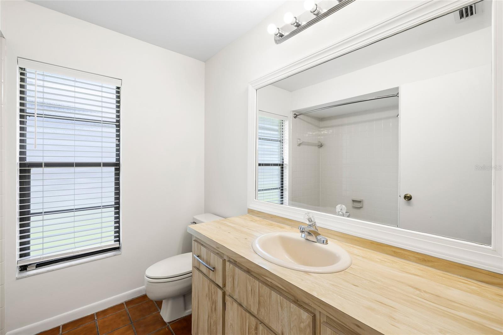 VILLAGE IX OF CARROLLWOOD VILL - Residential