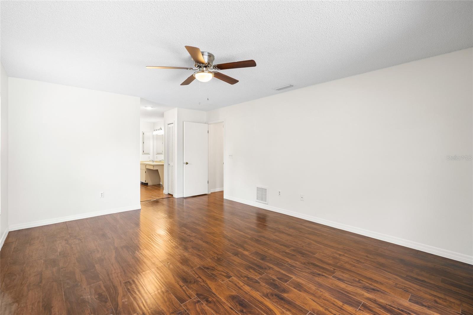 VILLAGE IX OF CARROLLWOOD VILL - Residential