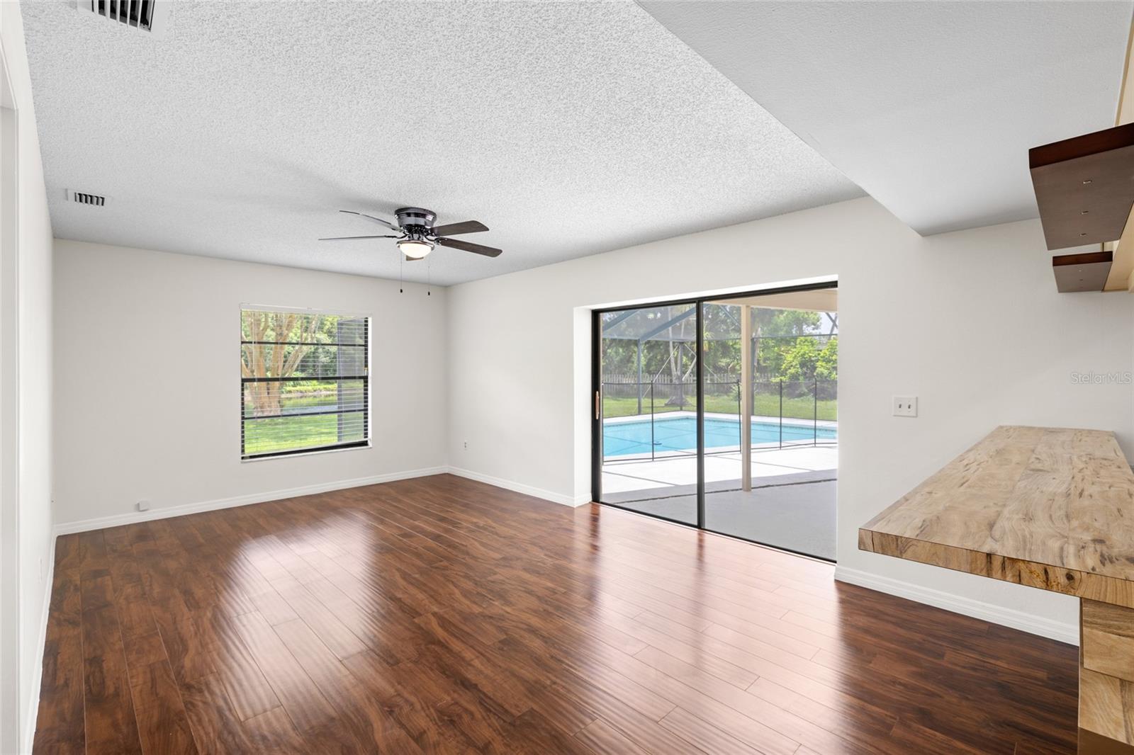 VILLAGE IX OF CARROLLWOOD VILL - Residential