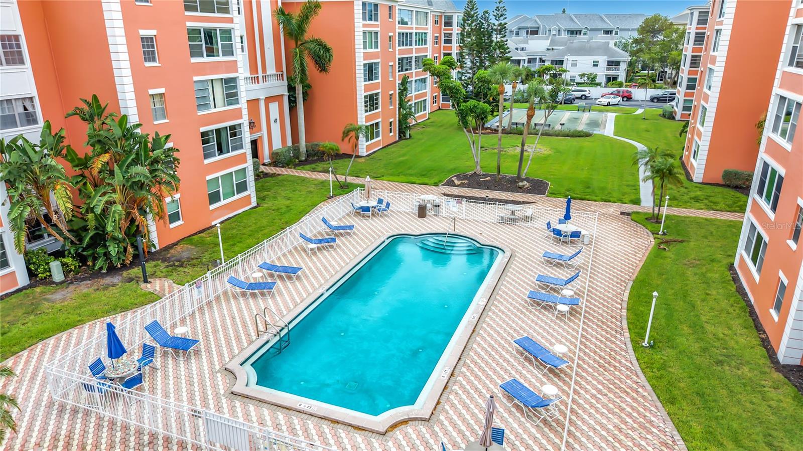 CROSSWINDS COLONY ONE CONDO - Residential