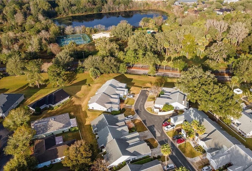 CALA HILLS - Residential