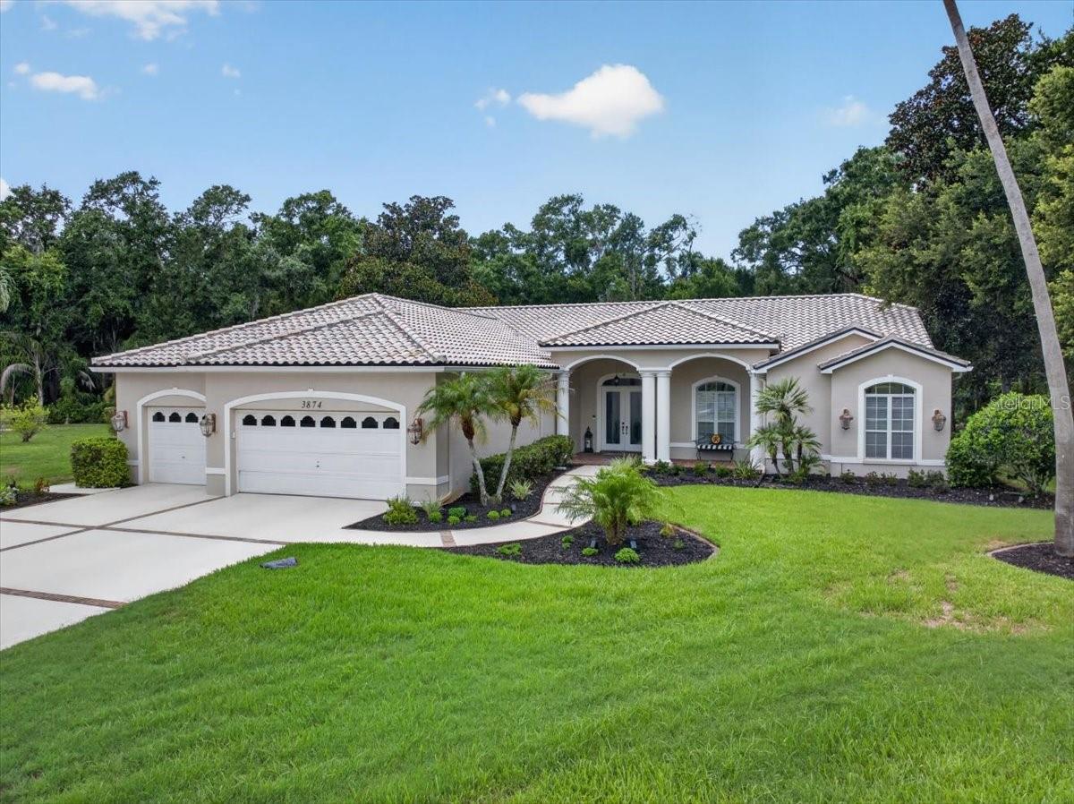 CRESCENT OAKS COUNTR - Residential
