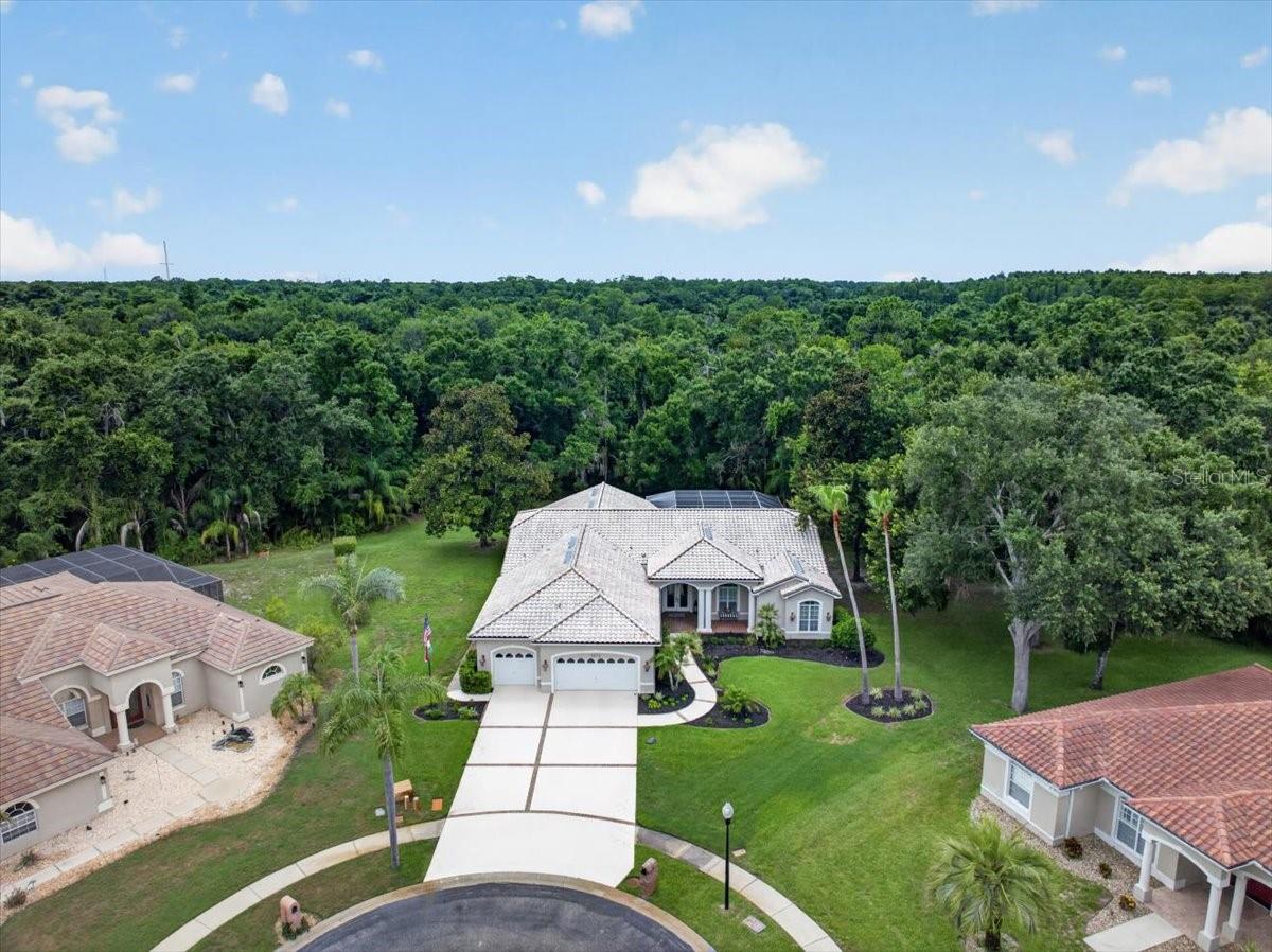 CRESCENT OAKS COUNTR - Residential