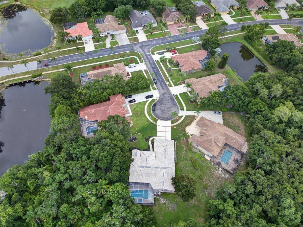 CRESCENT OAKS COUNTR - Residential
