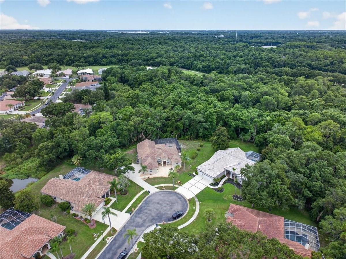 CRESCENT OAKS COUNTR - Residential