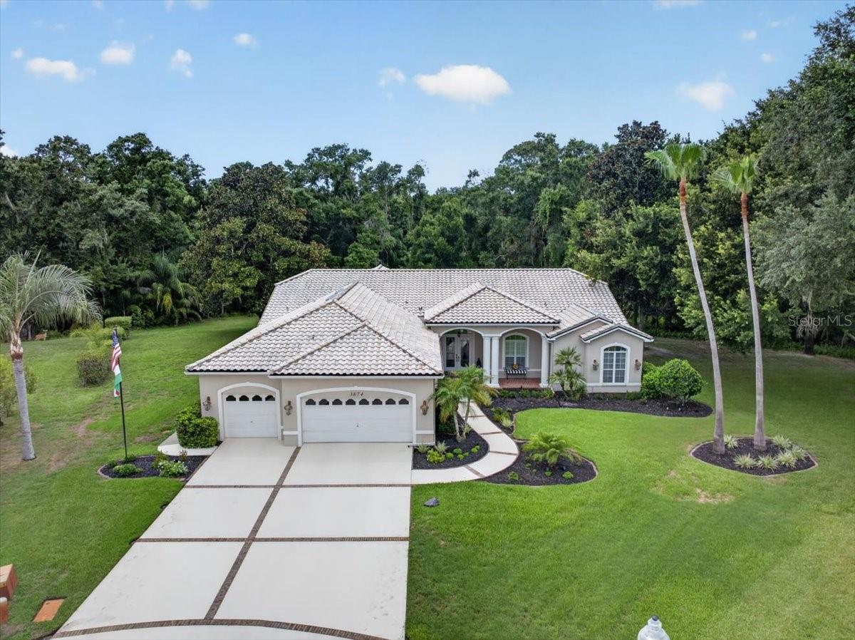 CRESCENT OAKS COUNTR - Residential