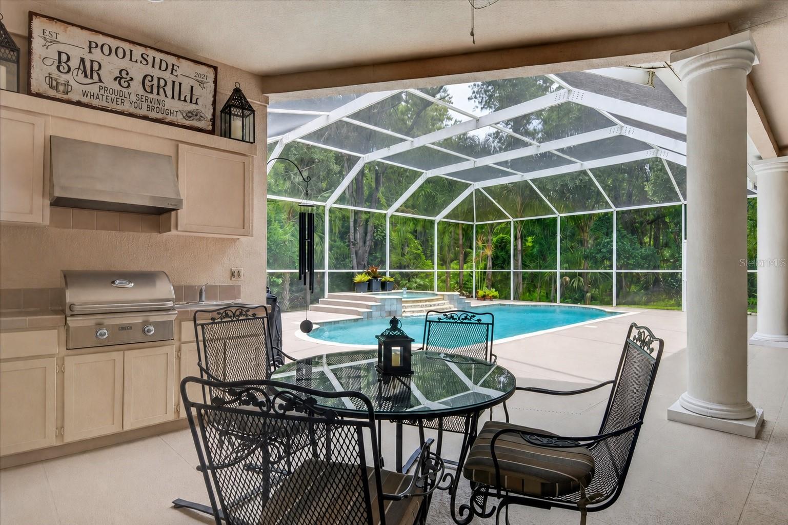 CRESCENT OAKS COUNTR - Residential