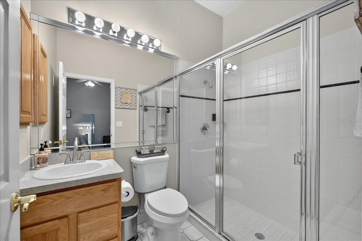 CRESCENT OAKS COUNTR - Residential
