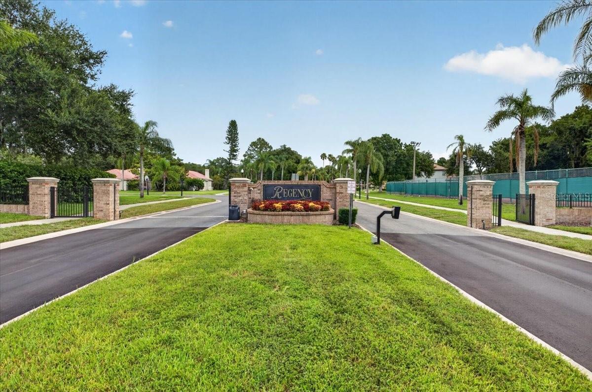 CRESCENT OAKS COUNTR - Residential
