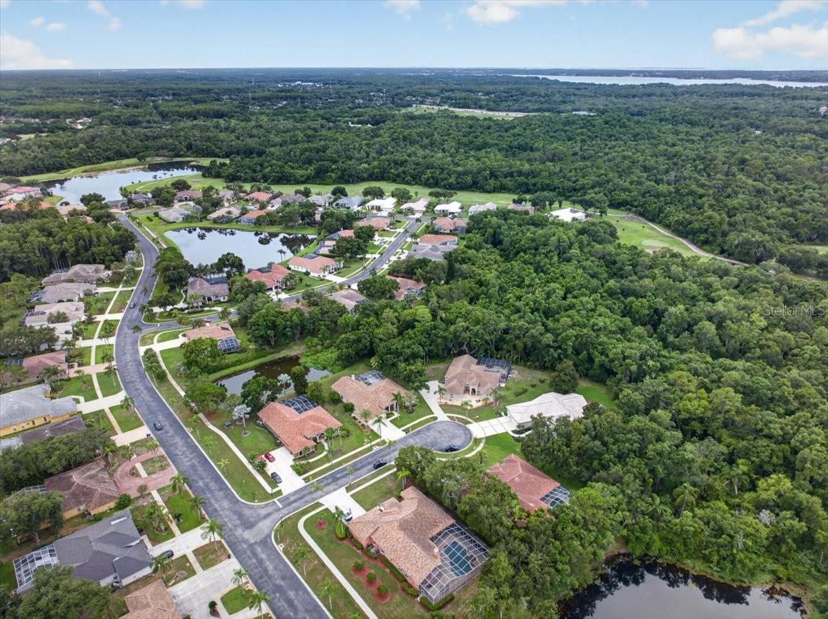 CRESCENT OAKS COUNTR - Residential