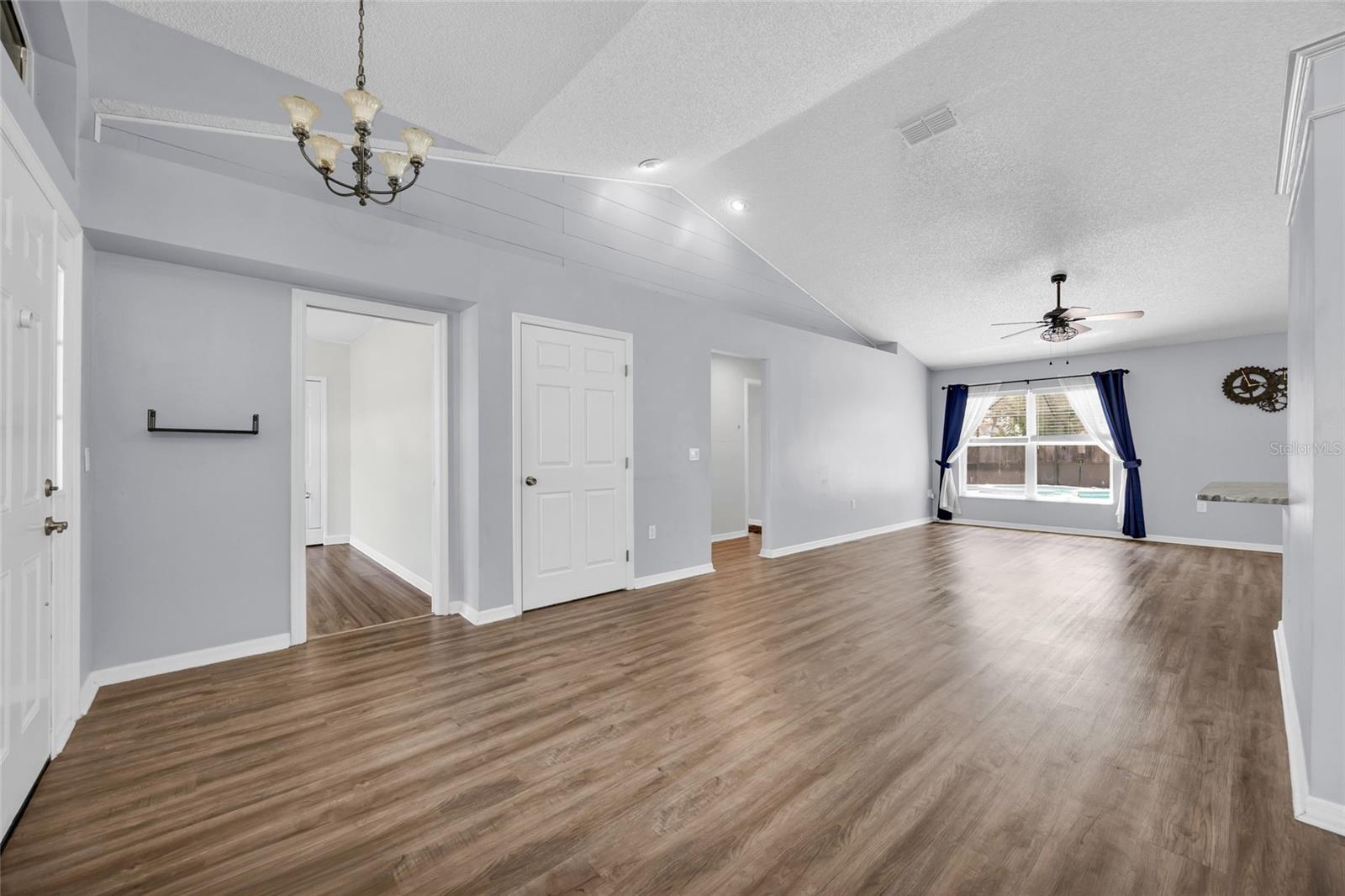 LANSING RIDGE SUB - Residential