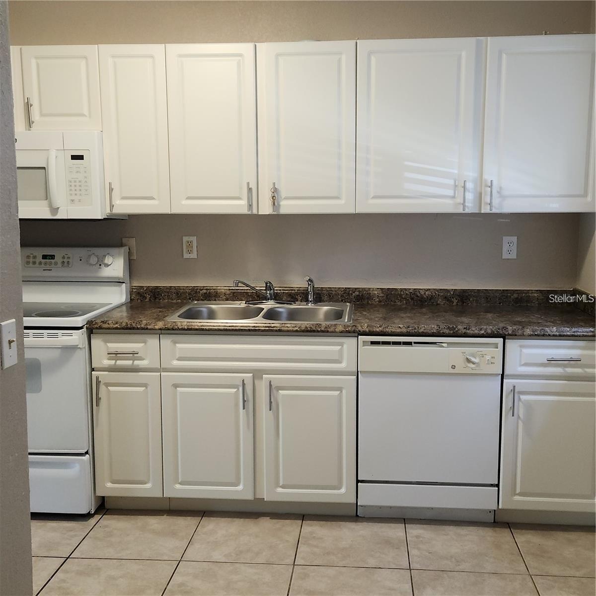 CHELSEA MEADOWS CONDO - Residential Lease
