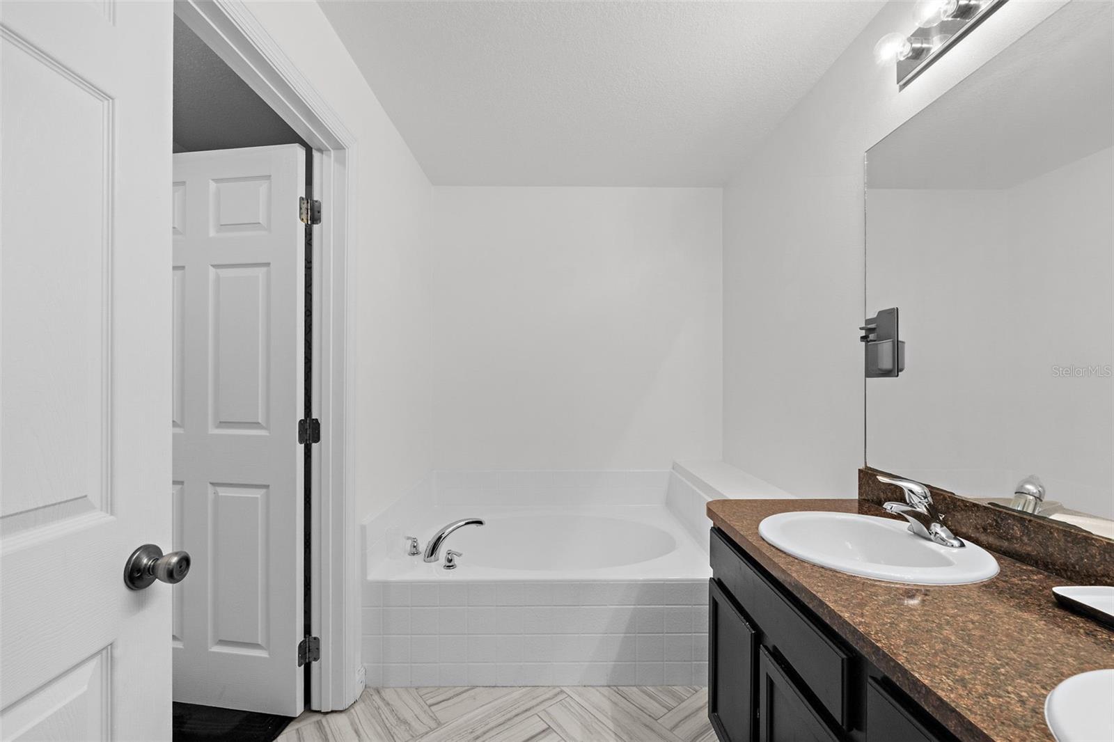 ADAMSON CREEK - Residential